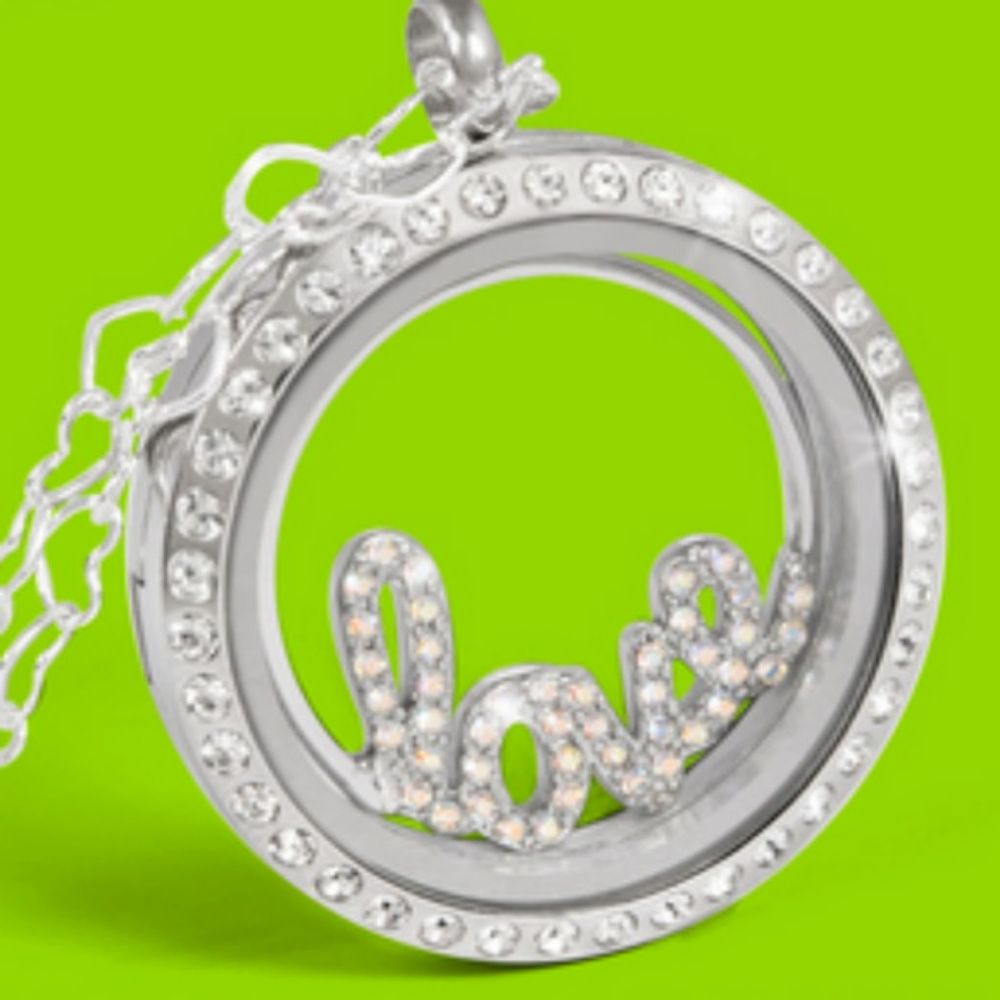 3pc Set! O2 Locket, Chain & Love Window Plate Set! - Picture 3 of 8